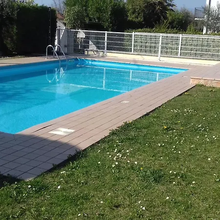 Apartament Prestigioso Con Piscina