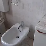 Prestigioso Con Piscina Daire *