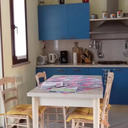 Prestigioso Con Piscina לאזיסה