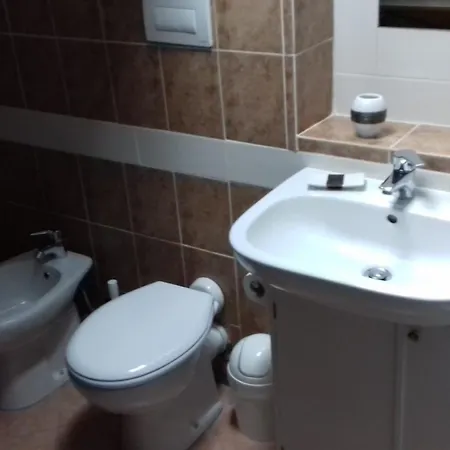 Διαμέρισμα Prestigioso Con Piscina Λατζίζε